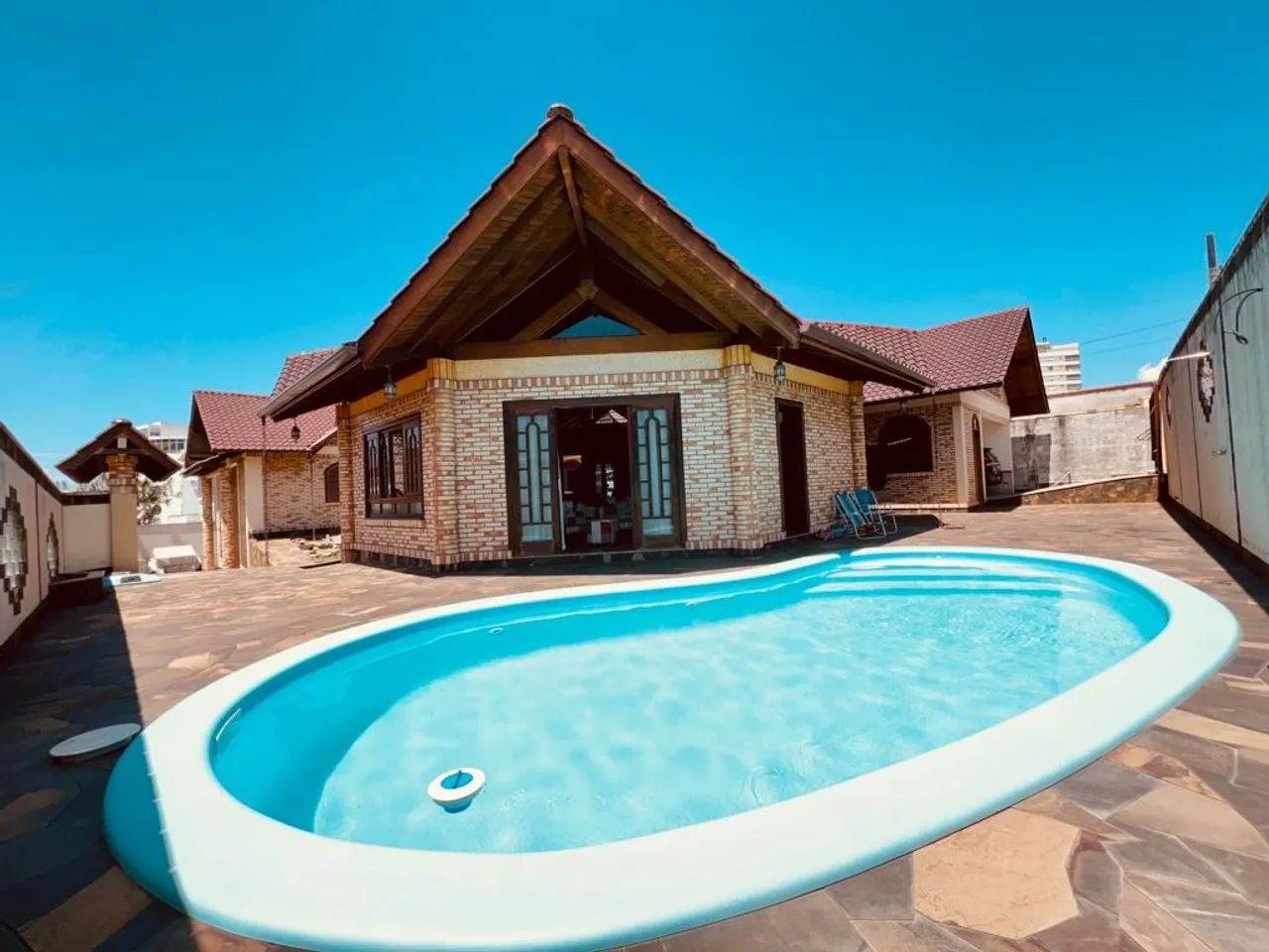 Casa Residencial de 5 quartos no Itaguaçú