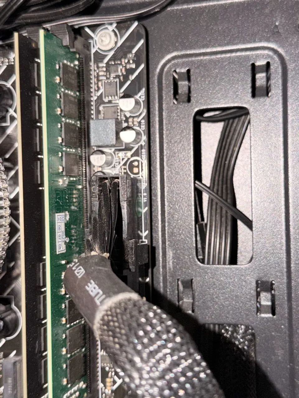 PC Gamer e Trabalho - Ryzen 5 4600G | 32GB RAM | SSD 512GB + HD 1TB - Foto 5