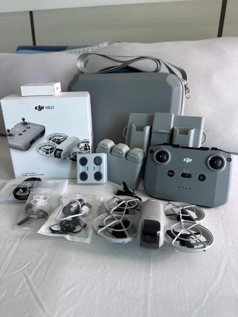 Drone DJI Neo + Acessórios 