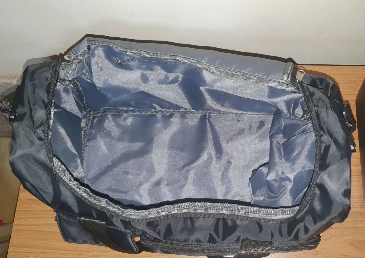 Bolsa mala de viagem impermeável preta - Foto 4
