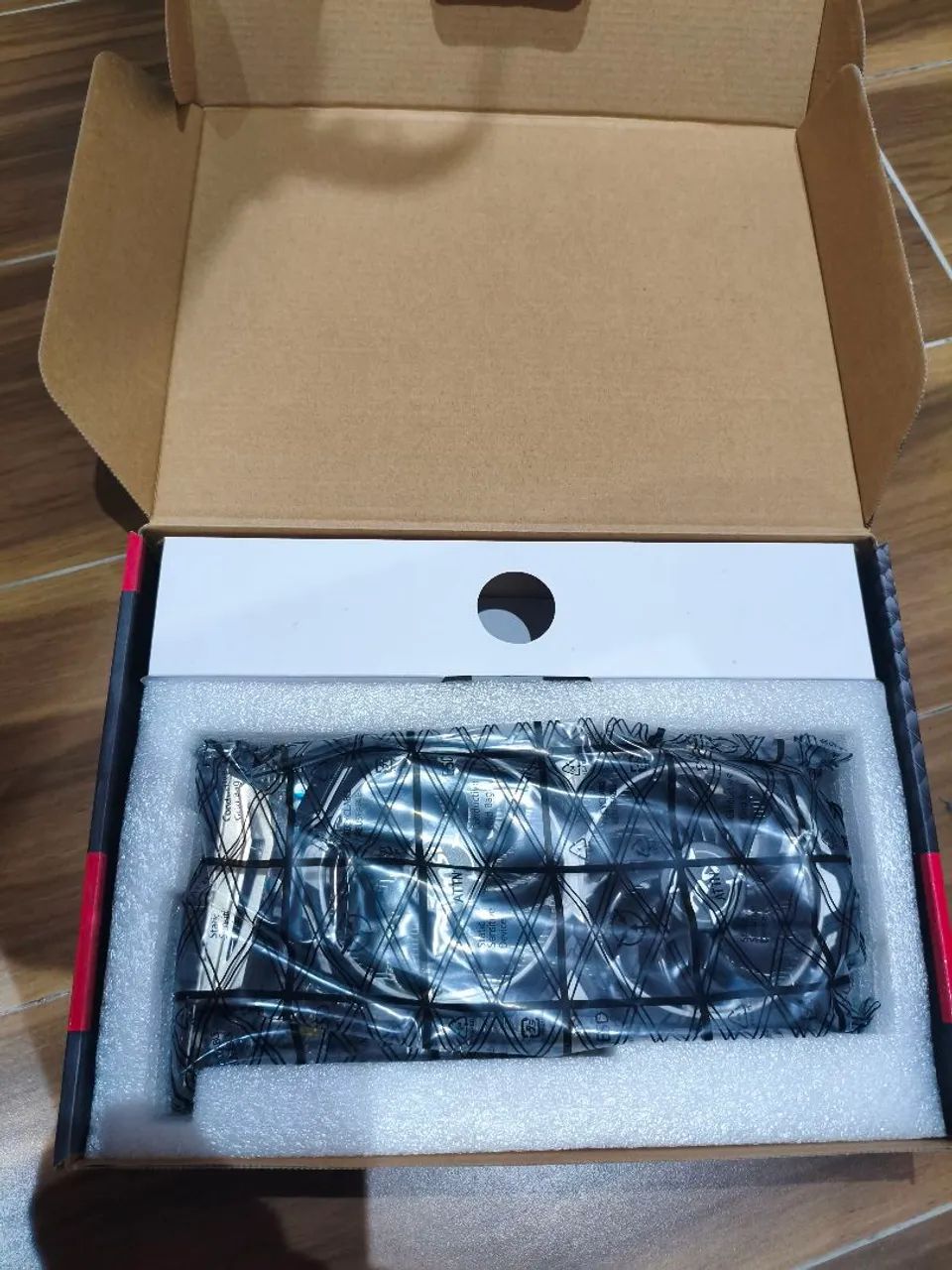 Placa de vídeo RX 570 MSI ARMOR (com problema de vídeo)