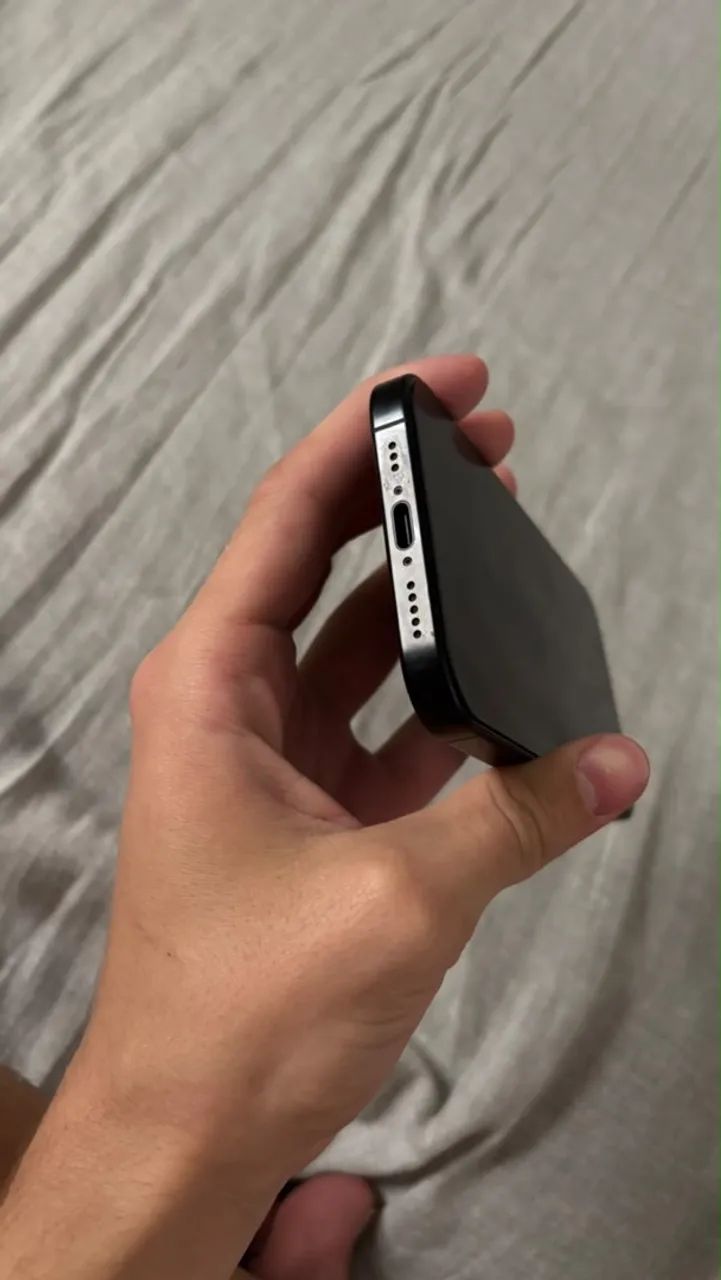 iPhone 16 pro - Foto 5