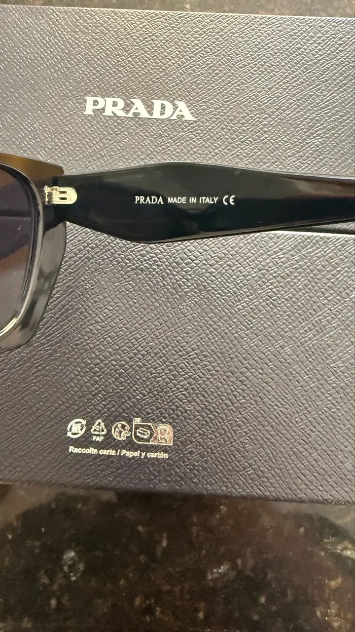 Óculos de sol Prada feminino  - Foto 2