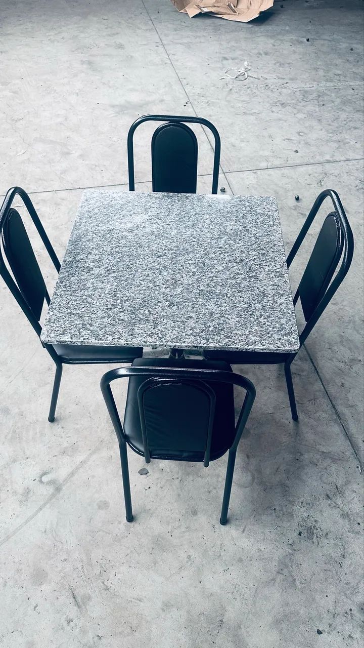 Mesas com 4 cadeiras 70x70 novas,, zap * - Foto 4