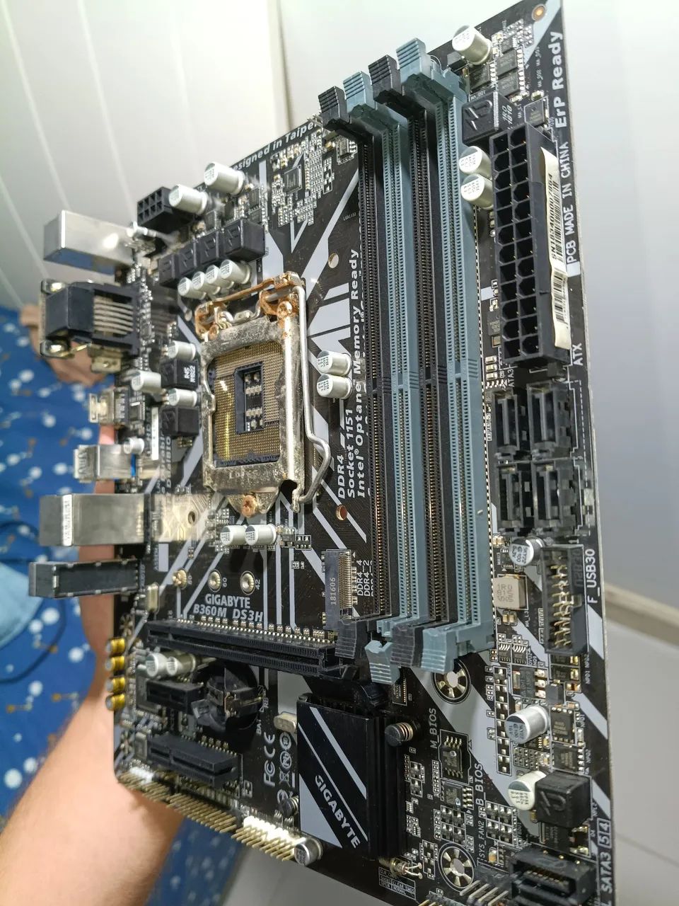 Placa-Mãe Gigabyte B360M DS3H - Foto 4