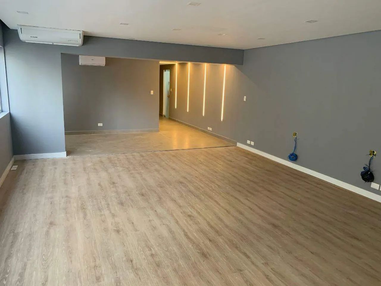 Sala Comercial 84 m² no Centro de Santo André  2 vagas, venda direta