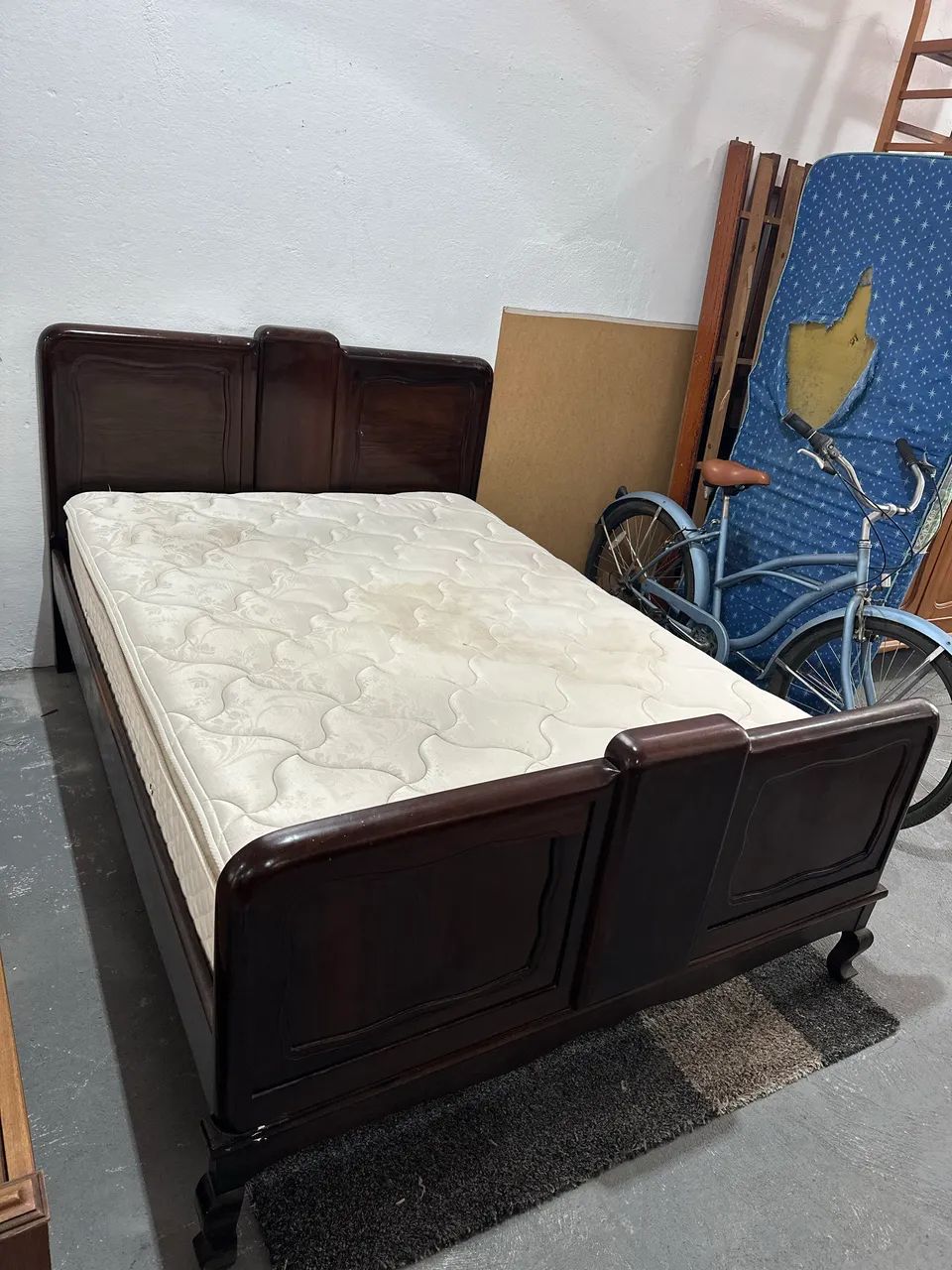 Cama de Madeira com Colchão de Molas - Foto 2