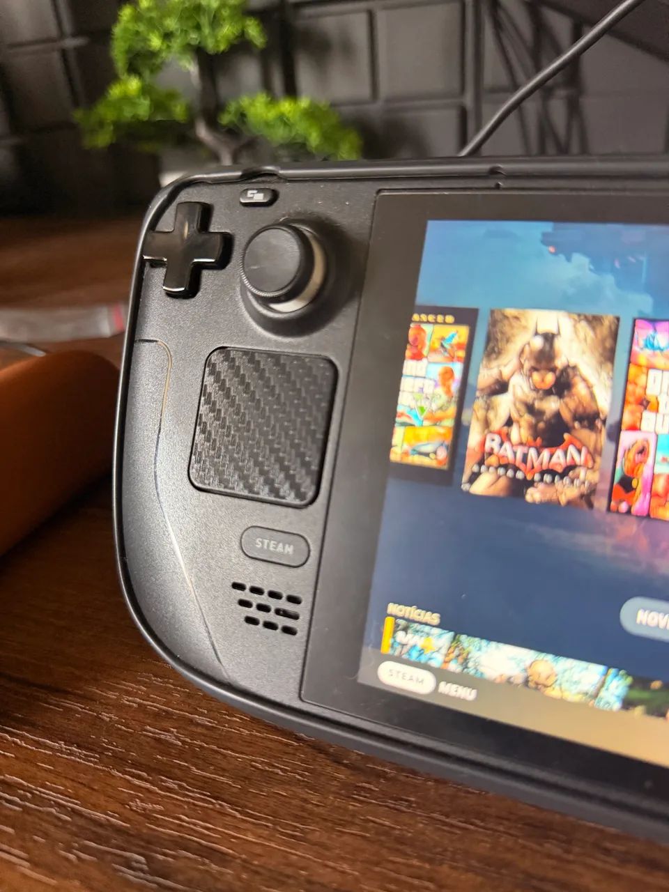 Steam Deck 64GB + MicroSD 512GB + Capa Kickstand + Película + Skin