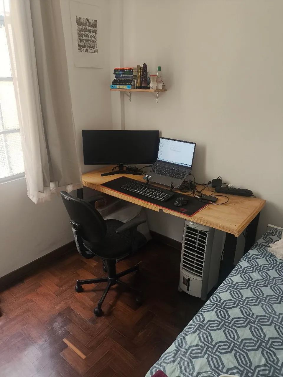 Mesa e cadeira escritório  - Foto 2