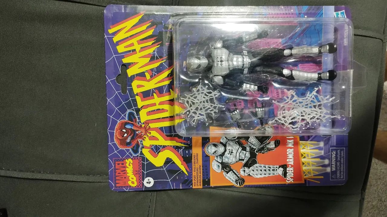 Homem Aranha Armor Marvel legends lacrado  - Foto 5
