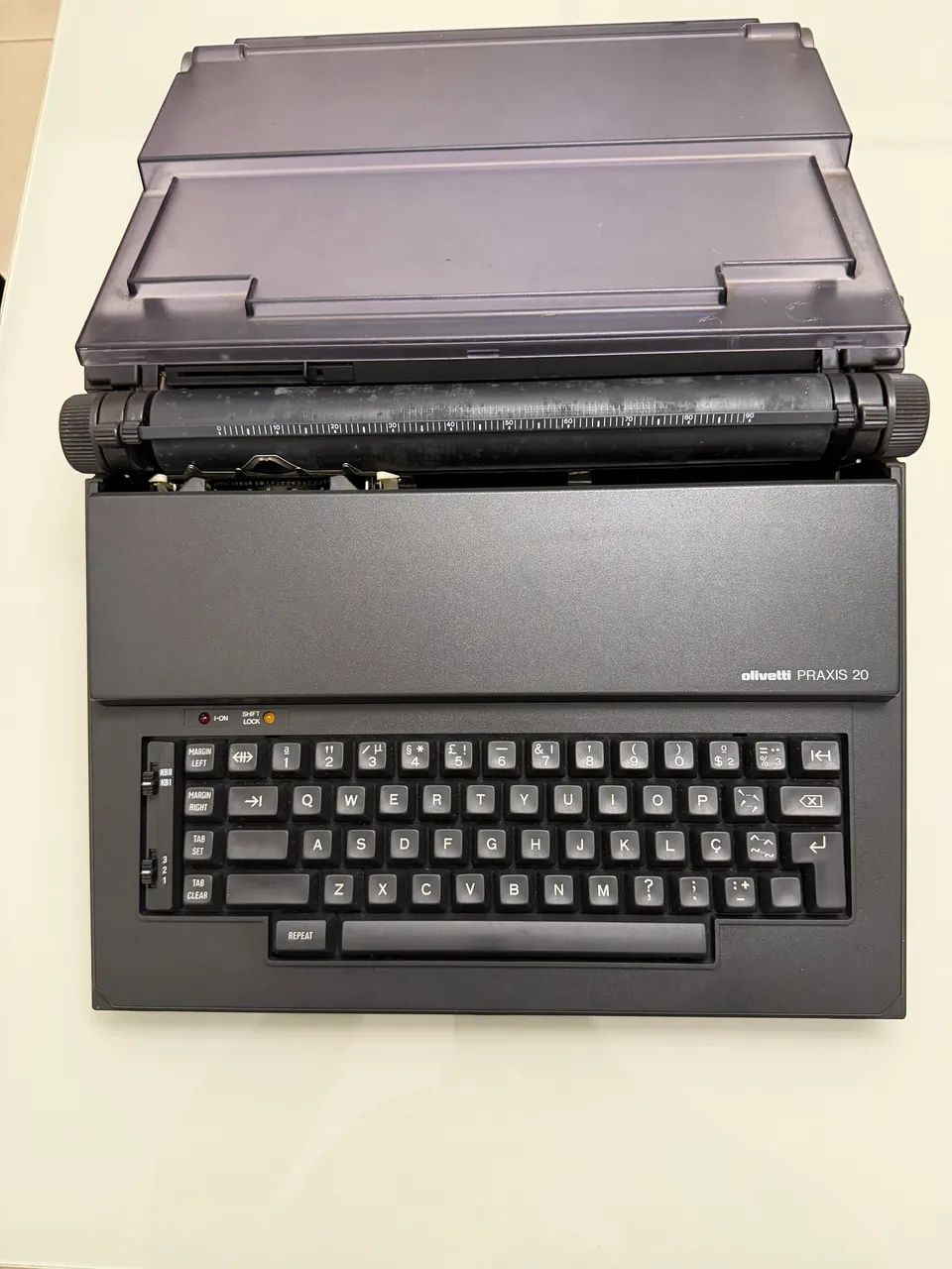 Typewriter406798581912709120