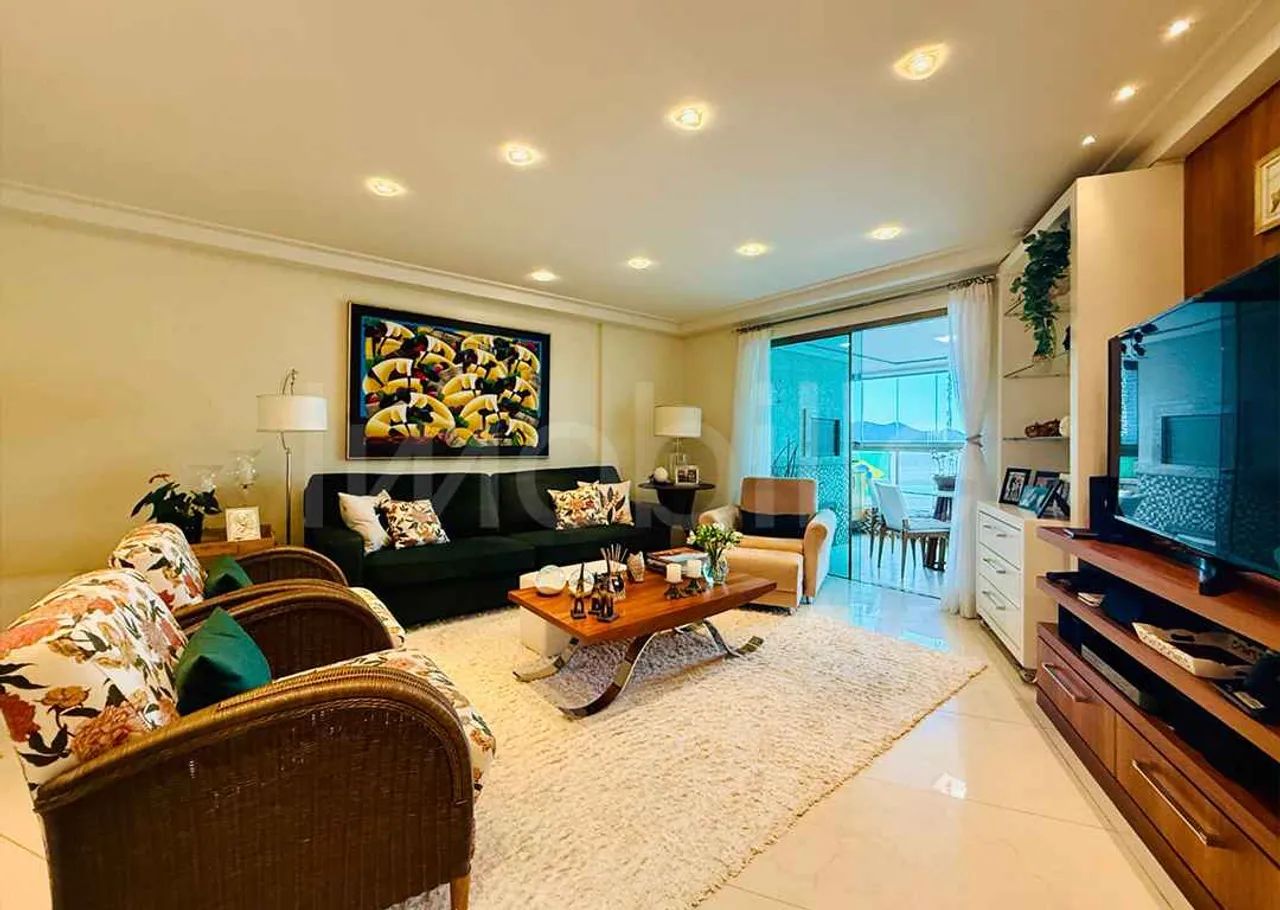 Apartamento no Edifício Arc de Triomphe em Itapema