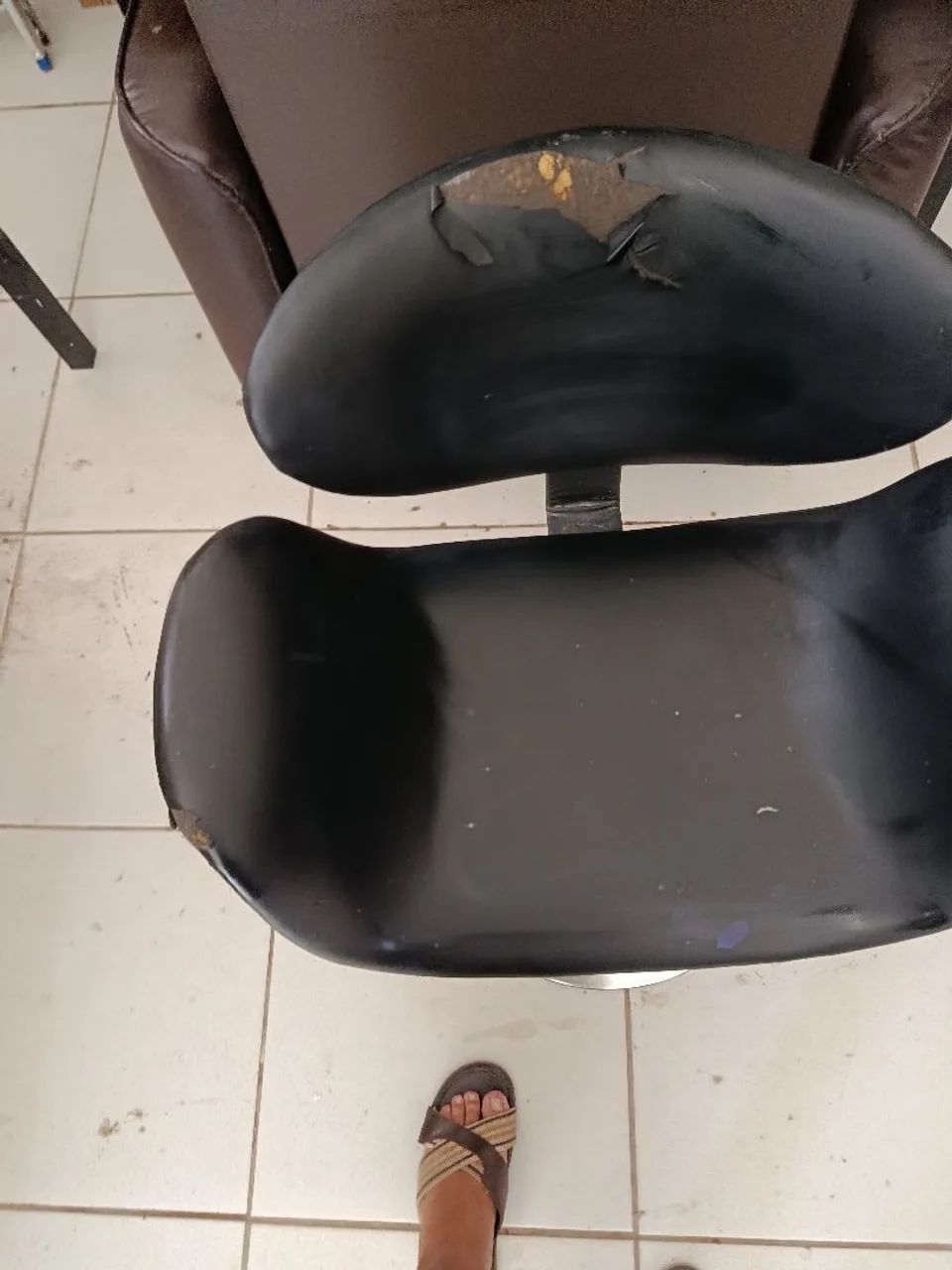 Cadeiras pra salão  - Foto 2