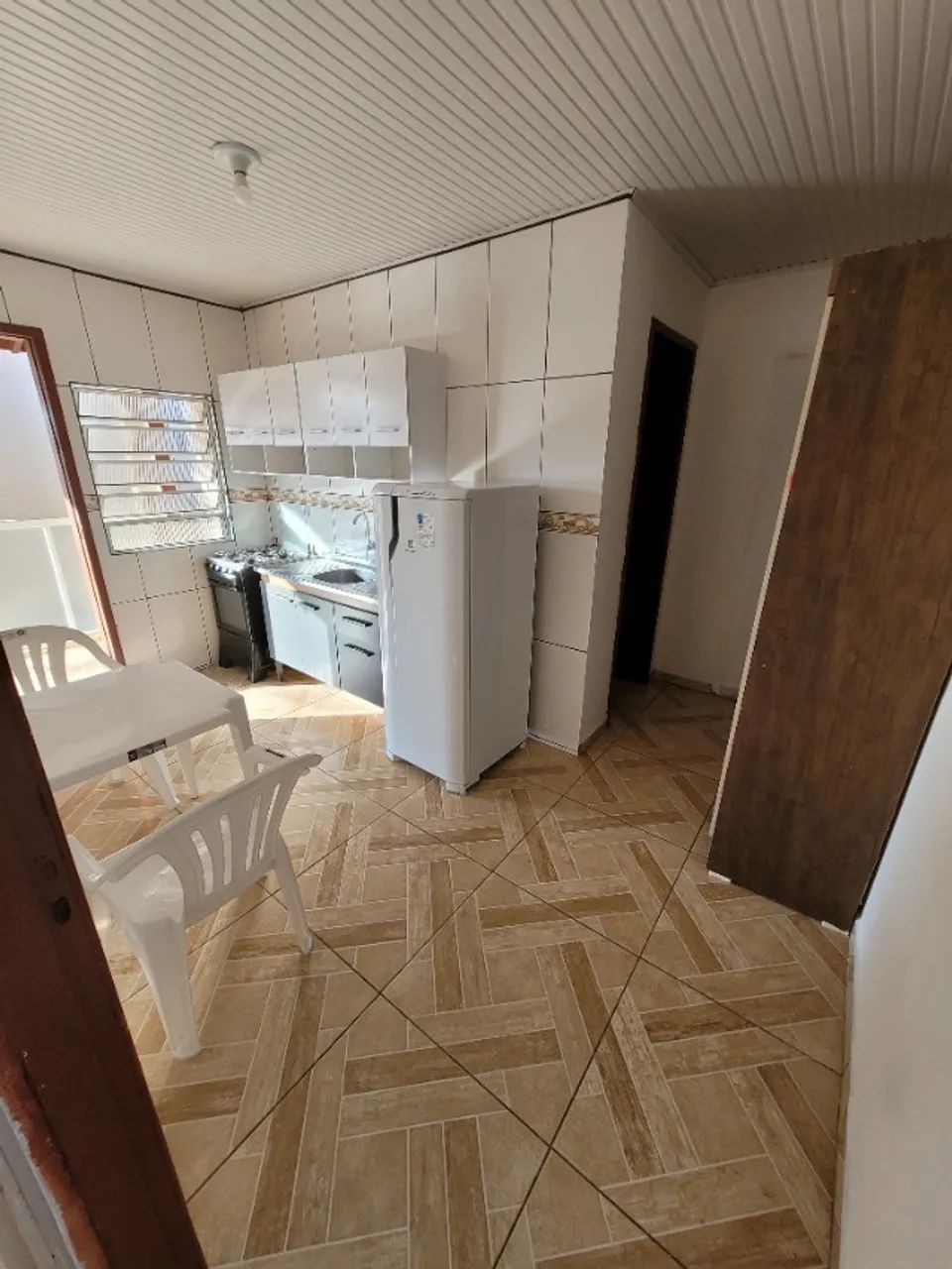 Apartamento de 1 Quarto Mobiliado no Carianos - Foto 2