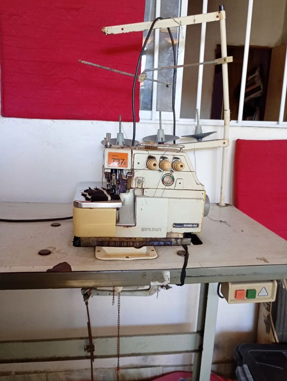 Máquina overloque  - Foto 2