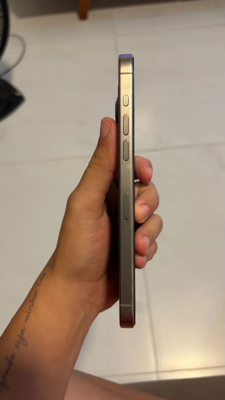 iPhone 15 Pro Max 256GB - Foto 2