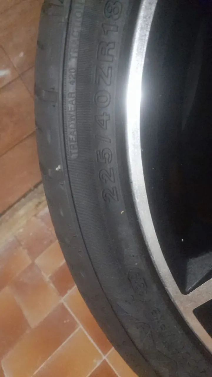 Rodas novas com pneus - Foto 2