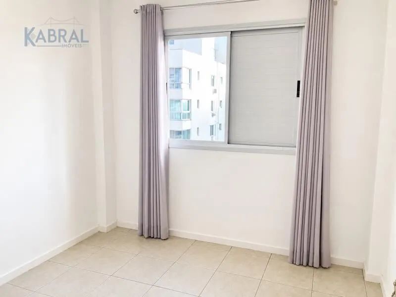 Excelente Apartamento de 3 Quartos com 2 Vagas Próximo à Beira-Mar Norte - Foto 5