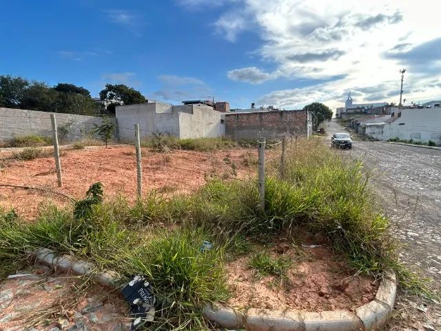Lote de esquina 250 m² bairro Davanuze - Divinópolis