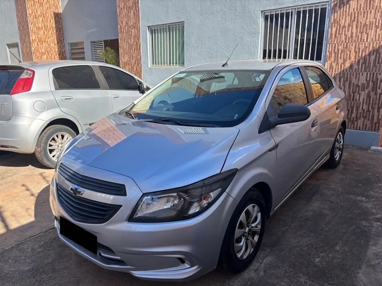 Chevrolet Onix ONIX HATCH Joy 1.0 8V Flex 5p Mec. 2019