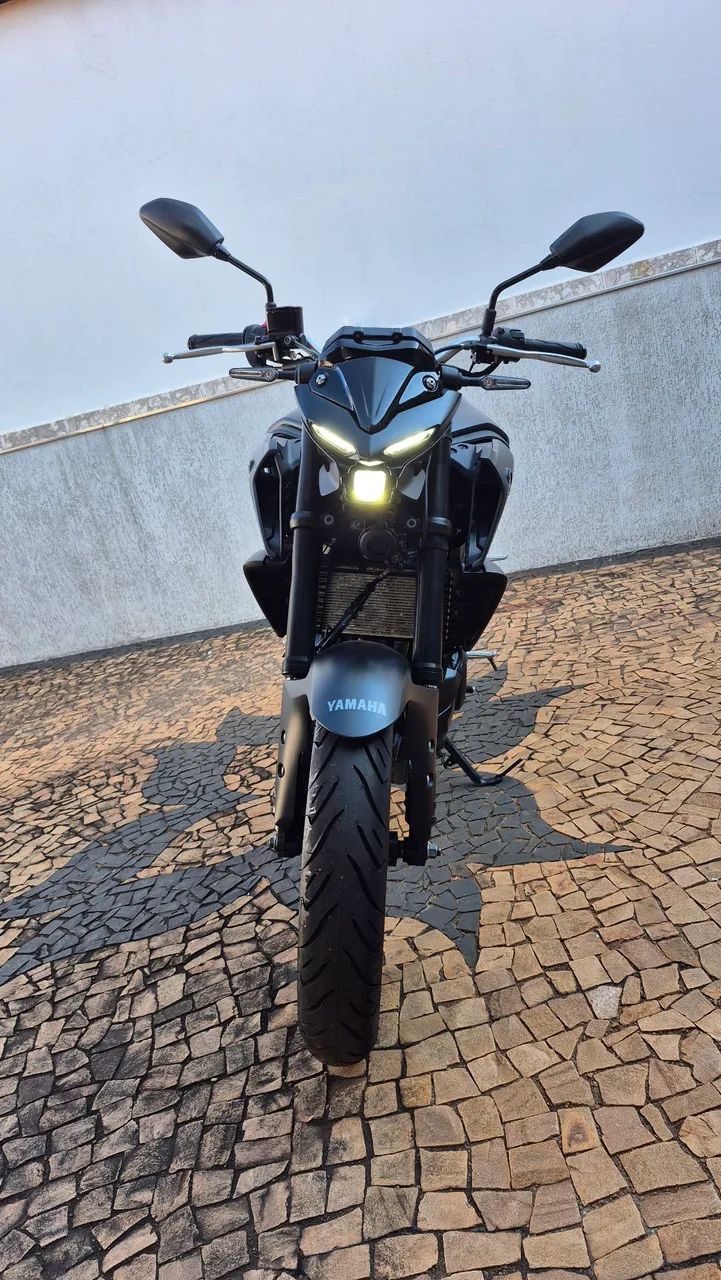 YAMAHA MT-03 2025 - Foto 4