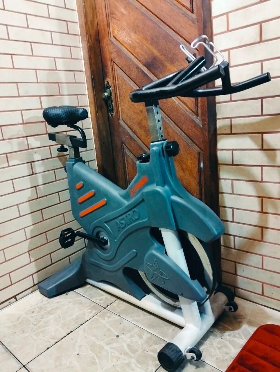 Bicicleta spinning PROFISSIONAL "Entrego/Aceito cartão" - Foto 2