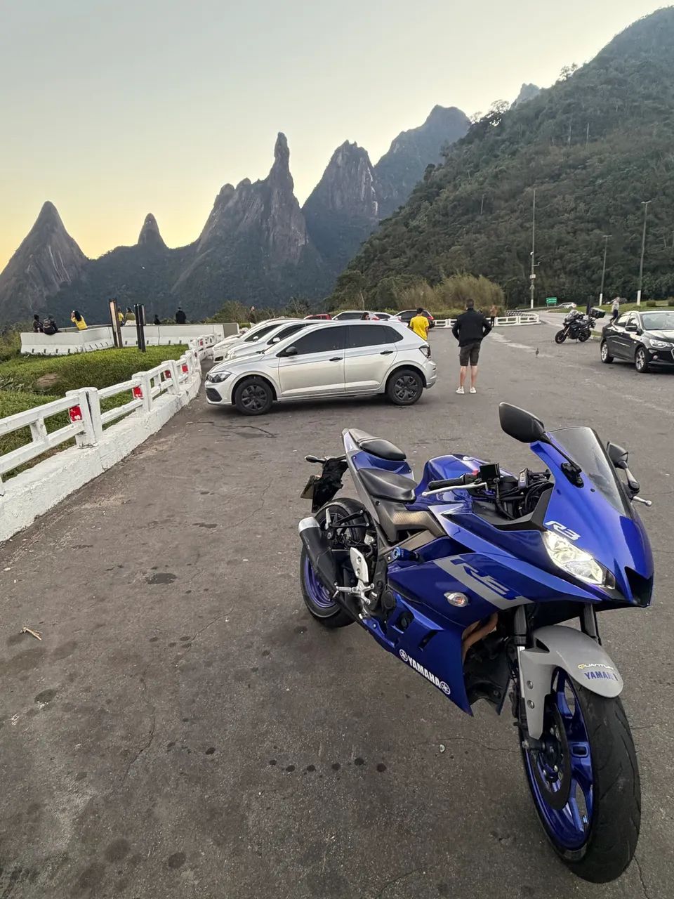 Yamaha R3 - Foto 3