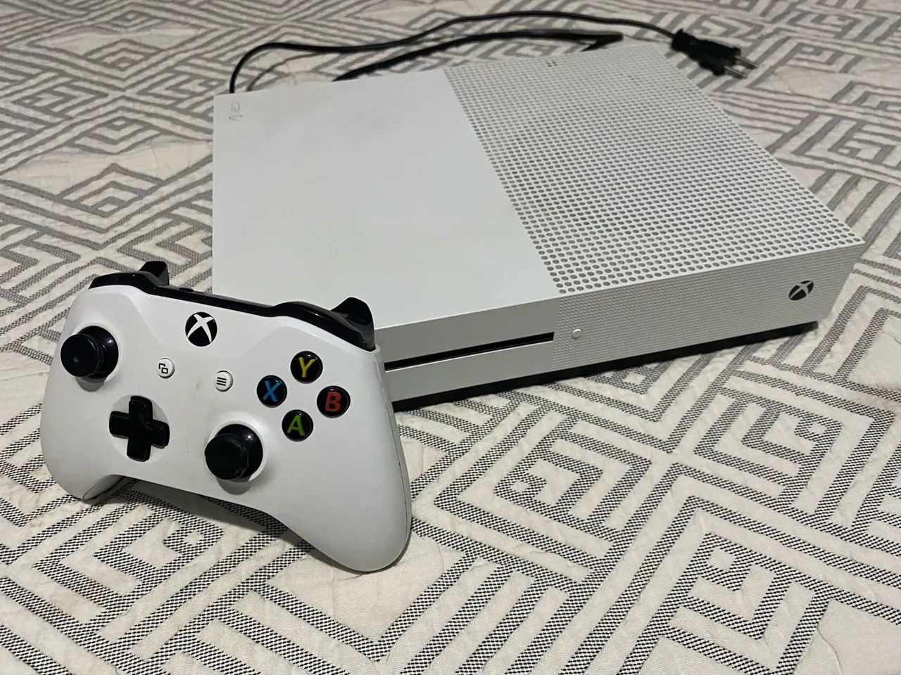 Xbox One S