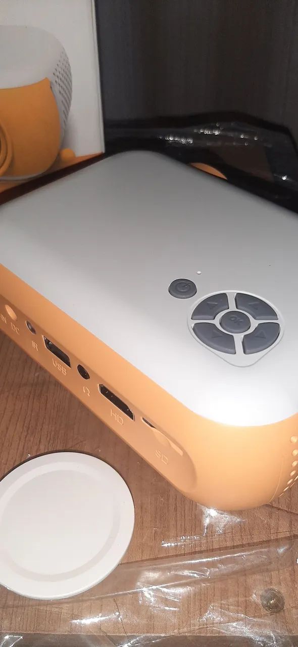 Projetor A10 ultra HD Android Espelhamento  - Foto 2