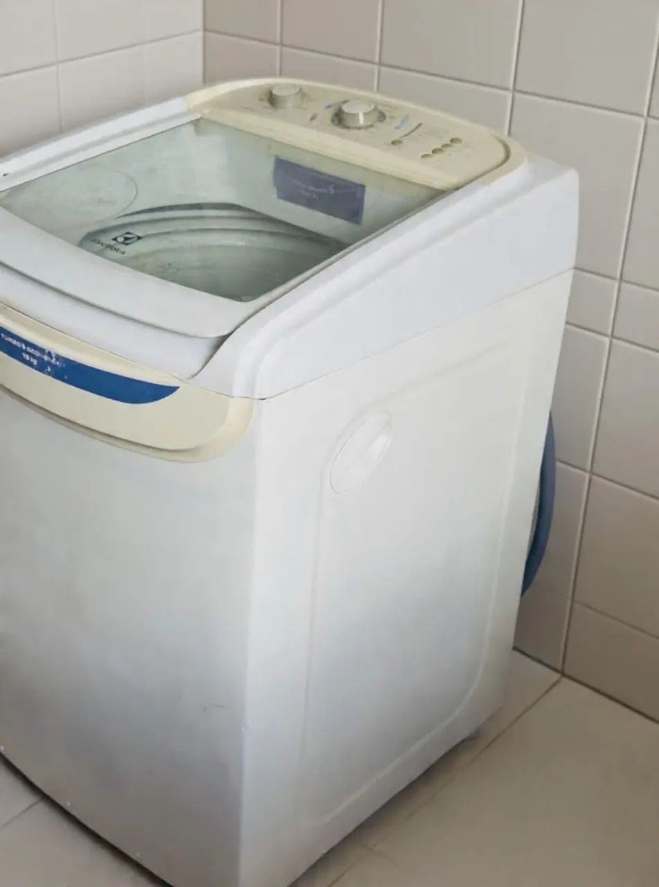 Máquina de lavar Eletrolux 15kg funcionando perfeitamente  - Foto 3