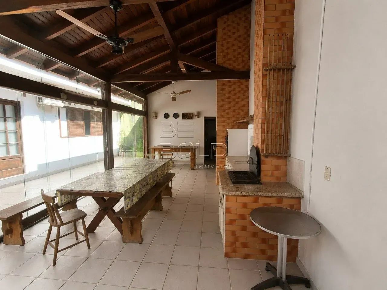 Casa com 5 dormitórios no Itaguaçu - Foto 2