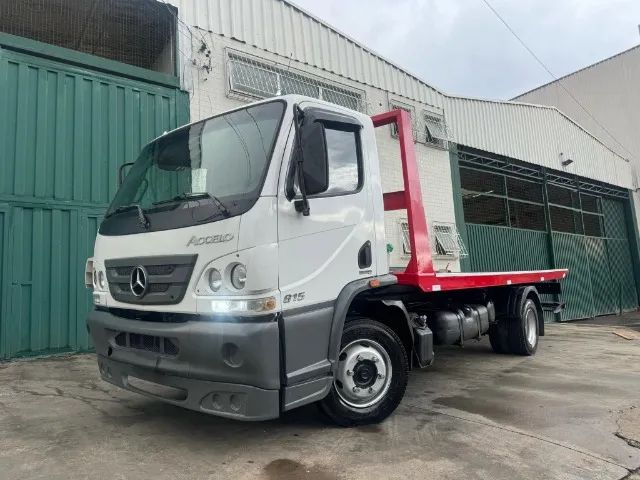 MB Accelo 815 Guincho Plataforma - Foto 2