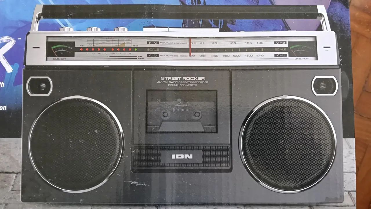 Bombox