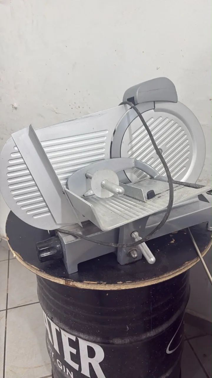 Fatiador de frios elétrico 