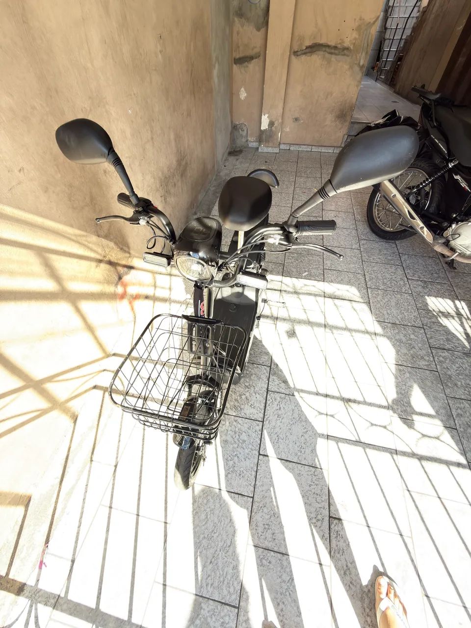 Moto elétrica 