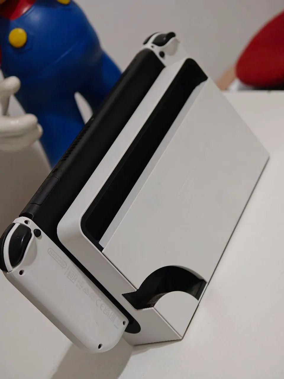 Nintendo Switch Oled (Desbloc- com chip) - Foto 3