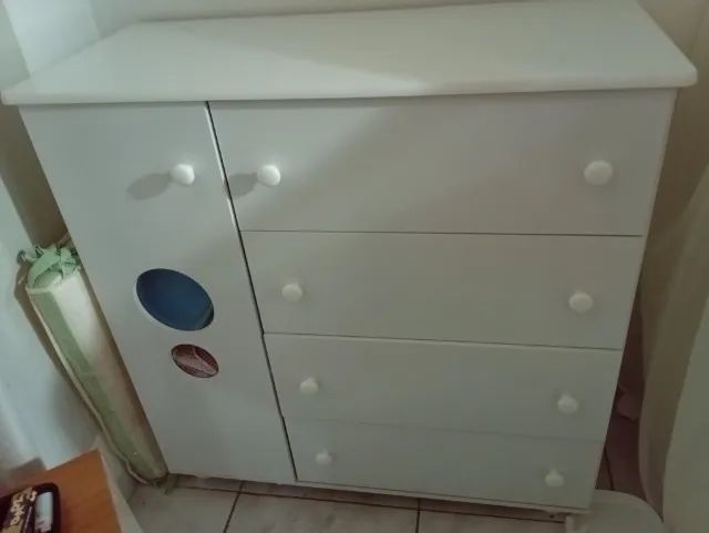 Cômoda de bebê 