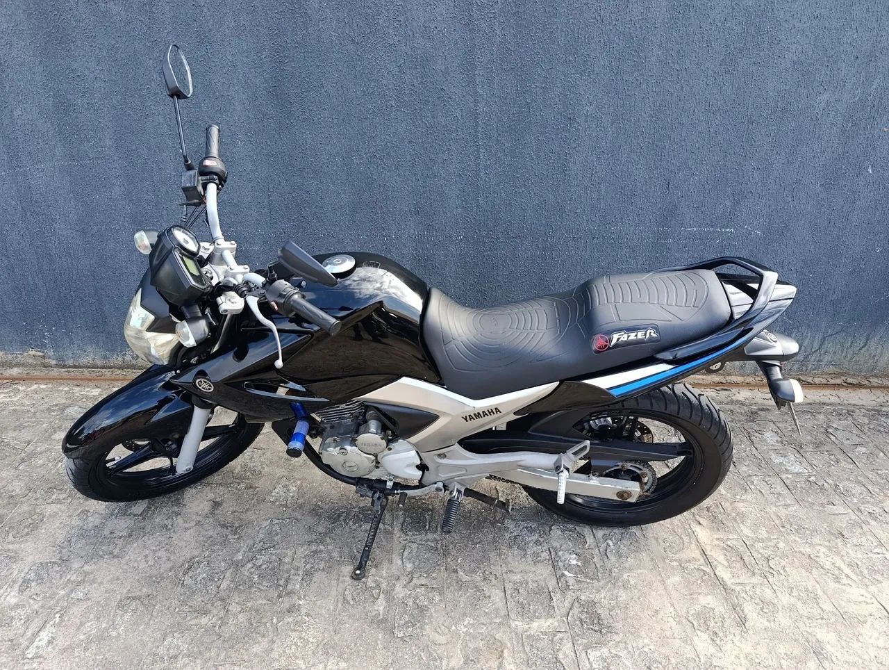 Fazer 250 YS, em excelente estado