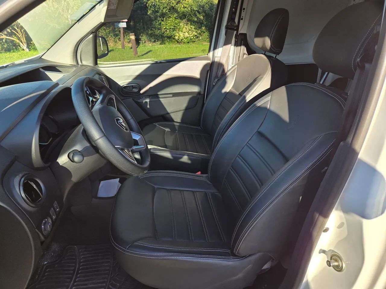Renault Kangoo Advanced 1.6 16V Flex Mec. 2025 - Foto 4