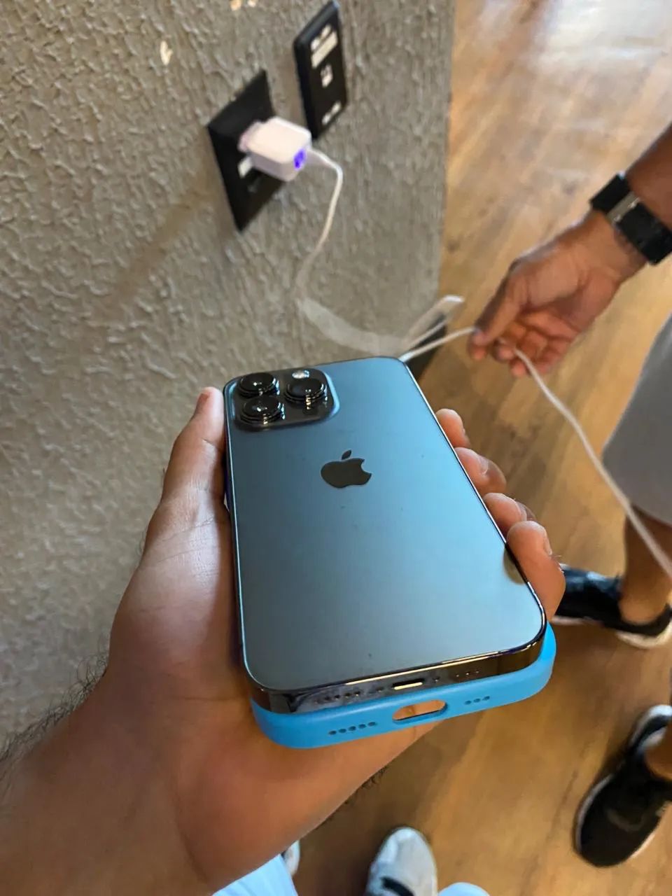 IPHONE 13 PRO  - Foto 2