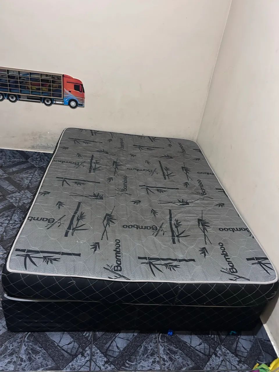 Cama box 