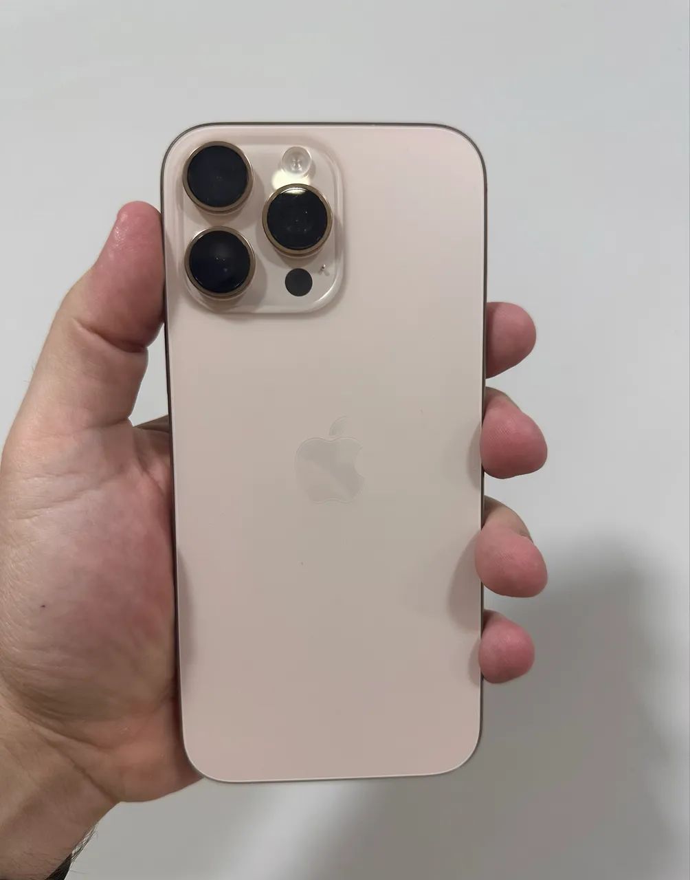 iPhone 16 Pro Max - Desert Titanium - Foto 2