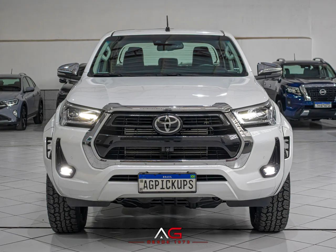 Toyota Hilux CD SRX Plus 4x4 2.8 TDI Die. Aut., foto 18 de 20
