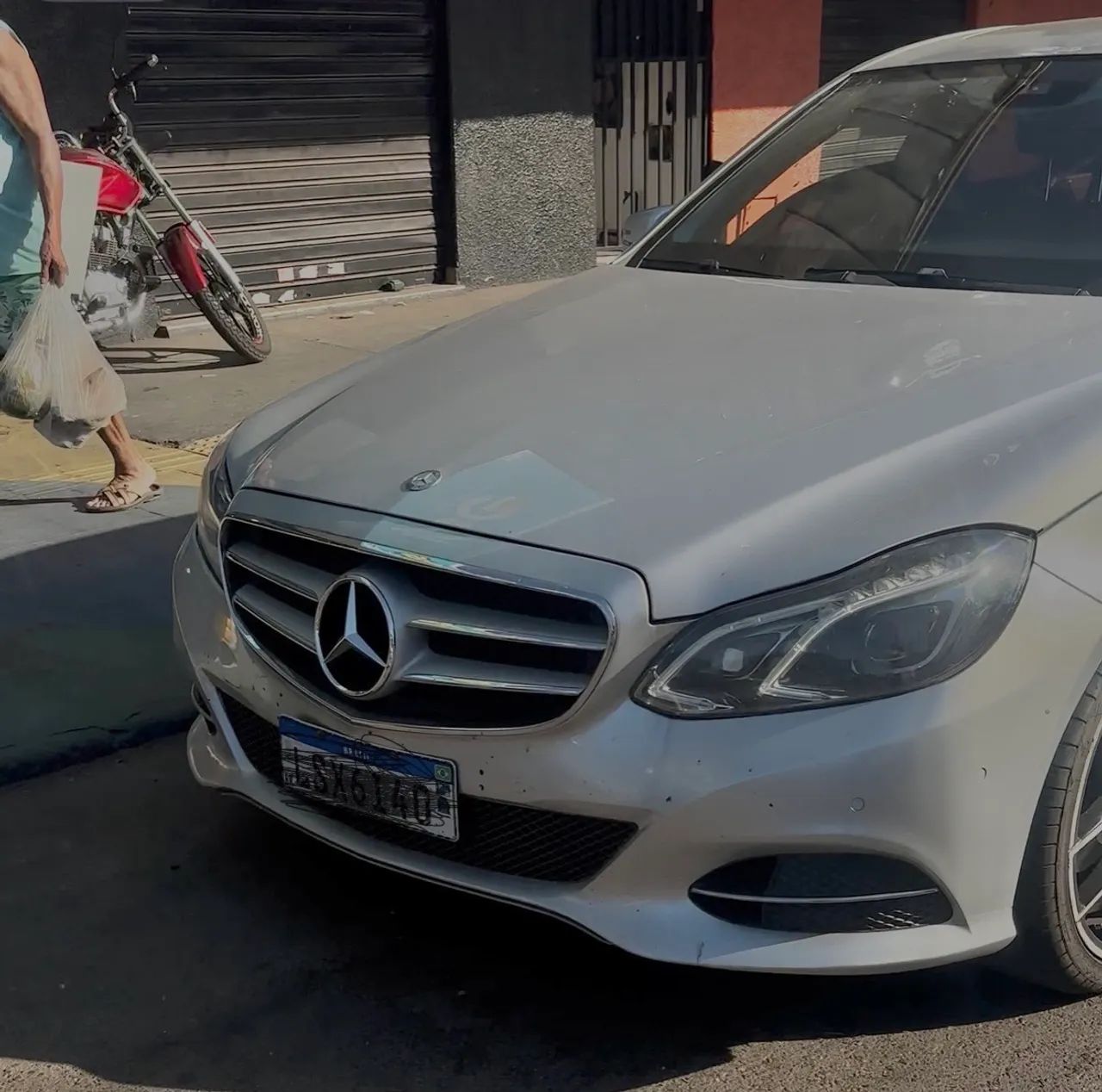Mercedes-Benz E-250 E-250 CGI AVANTGARDE 2.0 TB 211CV AUT. 2015