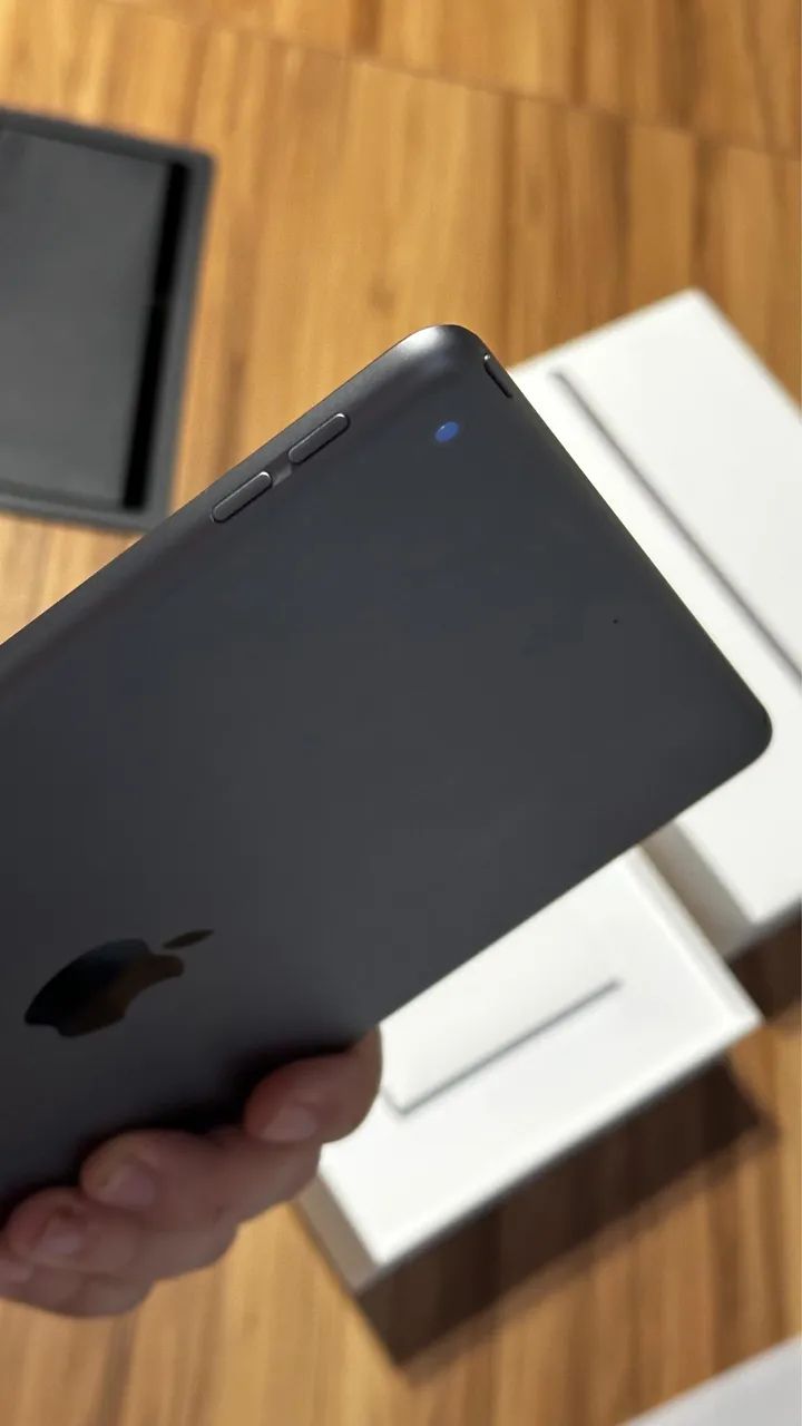 iPad 9 geração 64gb acompanha caixa e manual - Tablets e E-Readers
