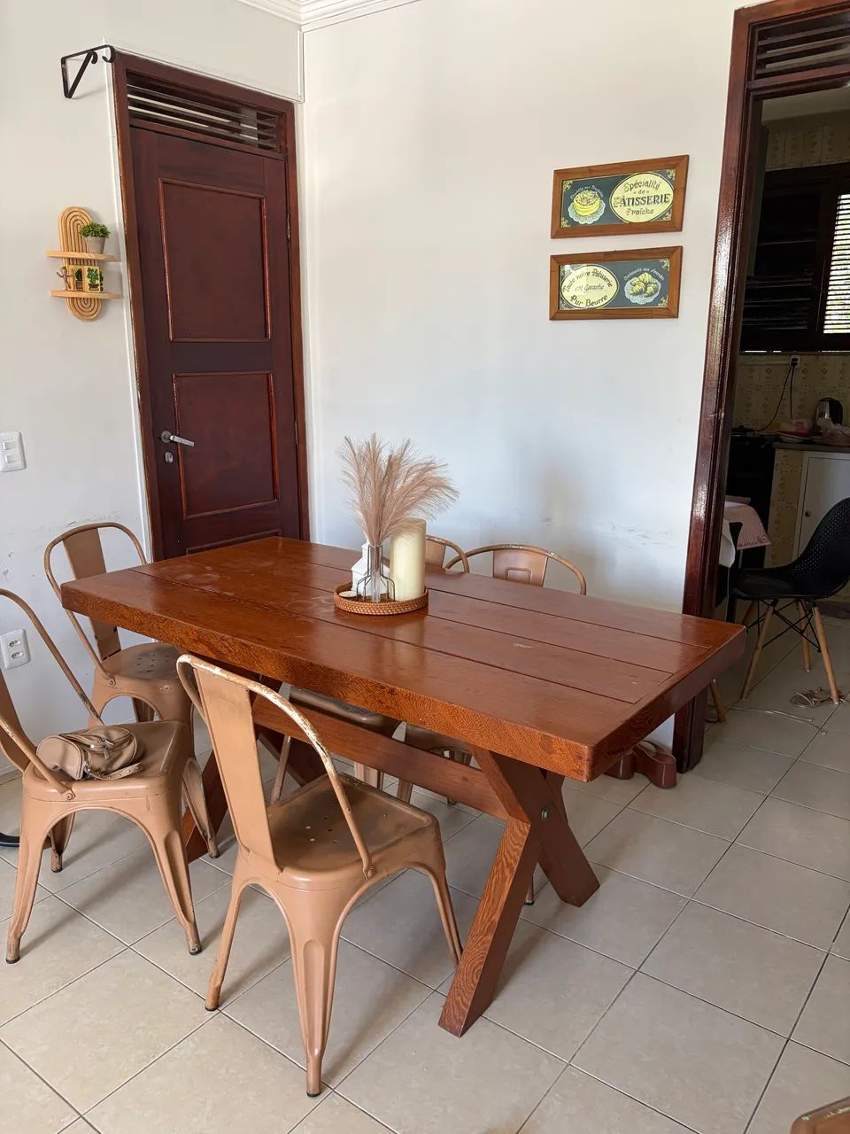 Mesa 100% Madeira Pura 6 lugares - Foto 3