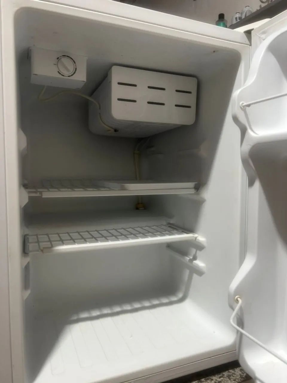 Frigobar Philco - Branco - 67 litros - Foto 3
