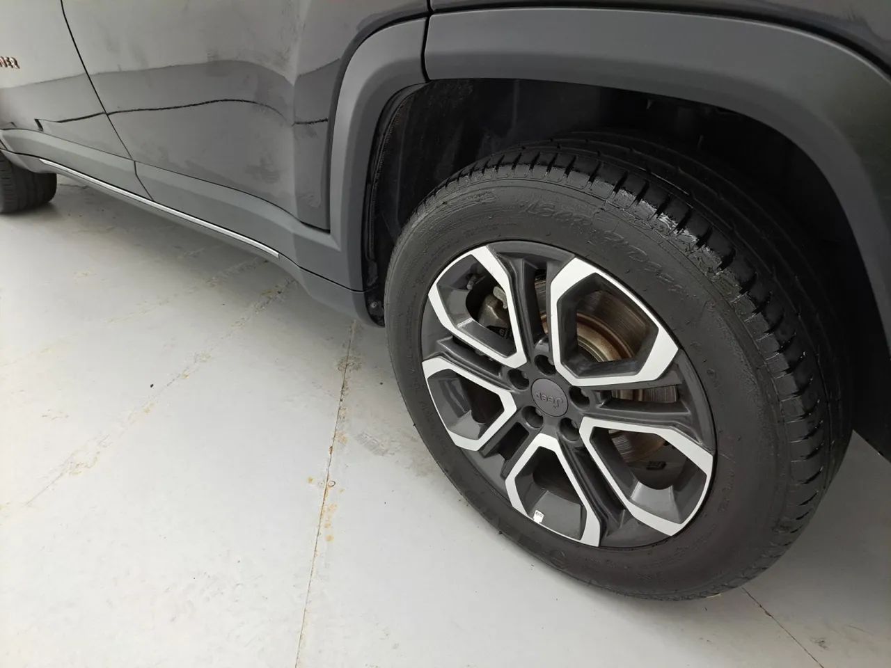 Jeep Commander Limited T270 1.3 TB Flex Aut., foto 12 de 18