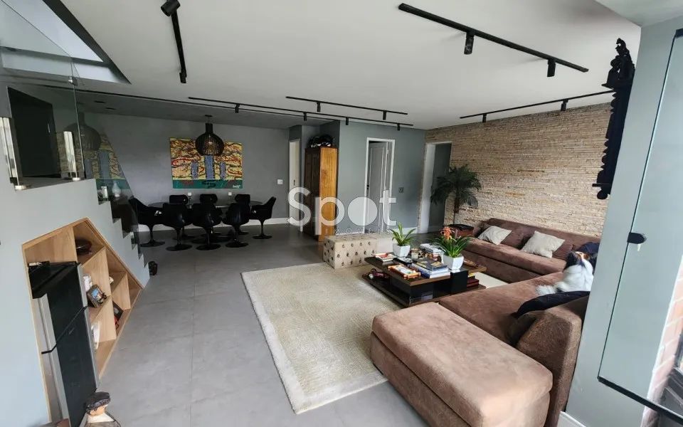 COBERTURA DUPLEX EM RUA NOBRE - REFORMA RECENTE! - Foto 2