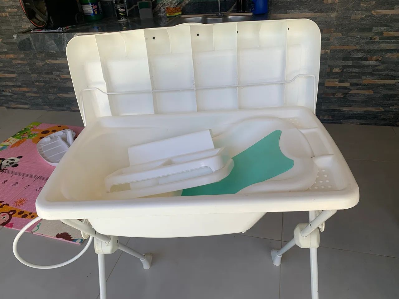 Banheira com suporte e trocador, semi nova  - Foto 5